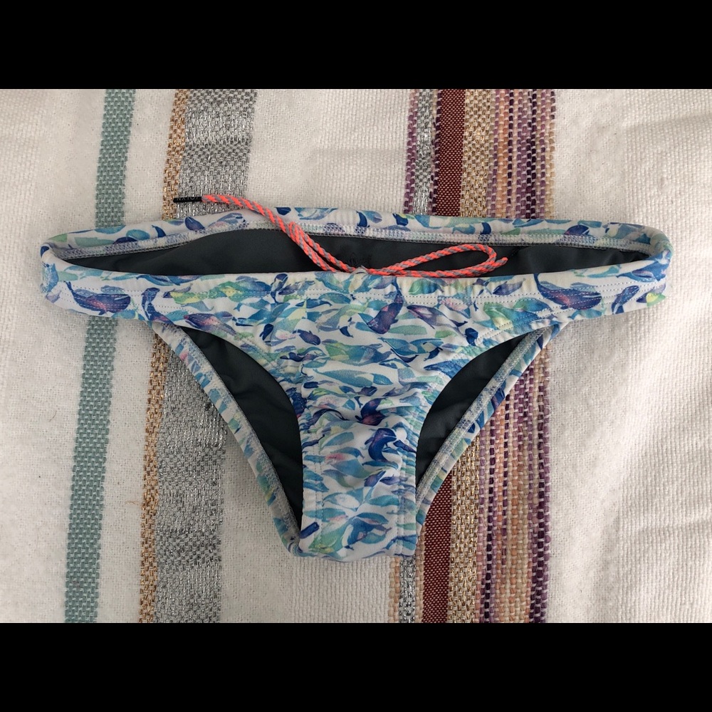 JOLYN Europe bikini bottoms